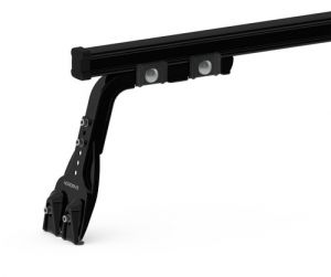 Mercedes G-Modell. (Typ: W463). (1990 bis 2018)  2 Trägerbarren. KARGO (32x39mm) Schwerlastträger